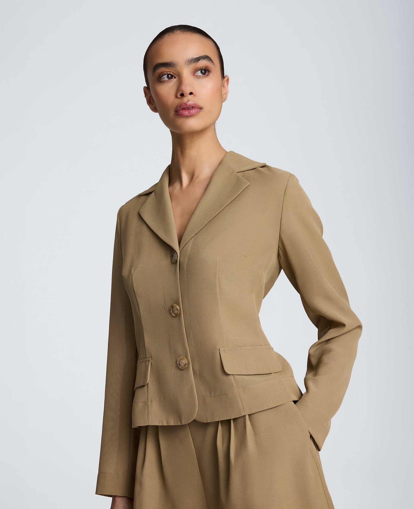 Notch Jacket with Flat Pockets