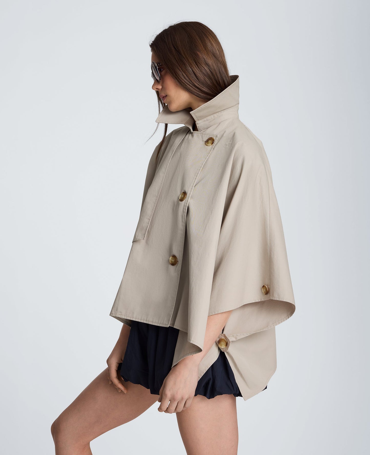 Cape Trench with Notch Collar