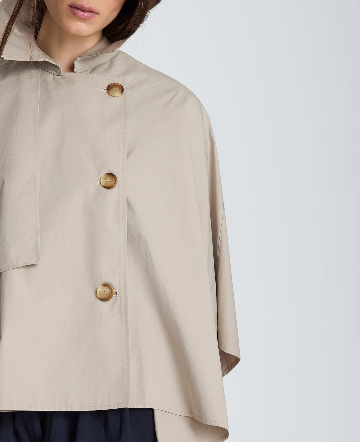 Cape Trench with Notch Collar