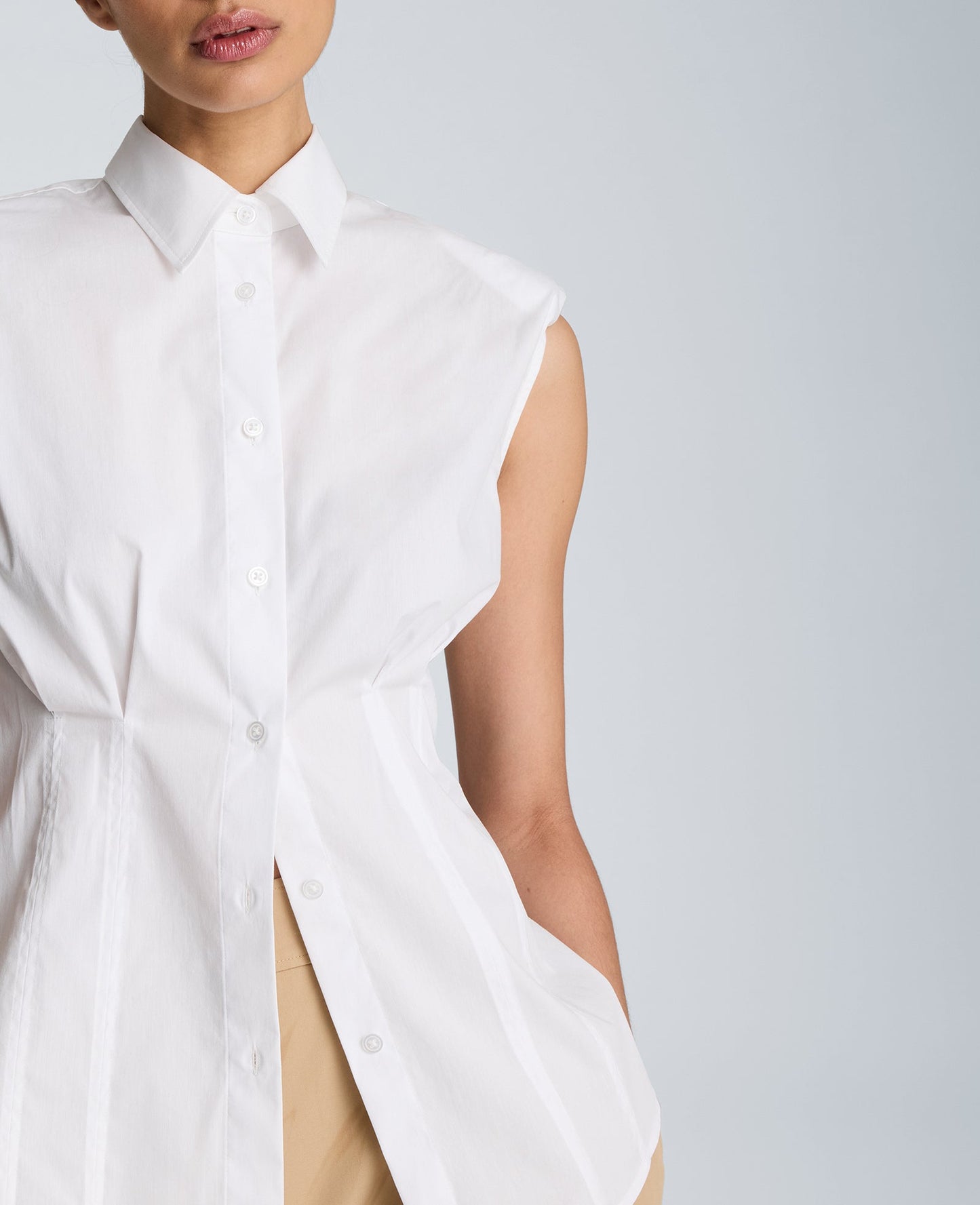 Fitted Pleat Body Sleeveless Button Front Shirt