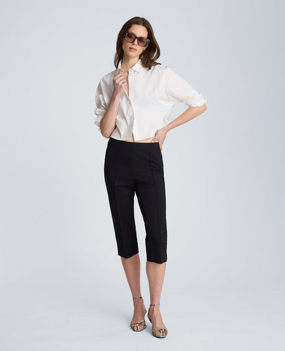 Pull On Capri Legging with Hollywood Waist