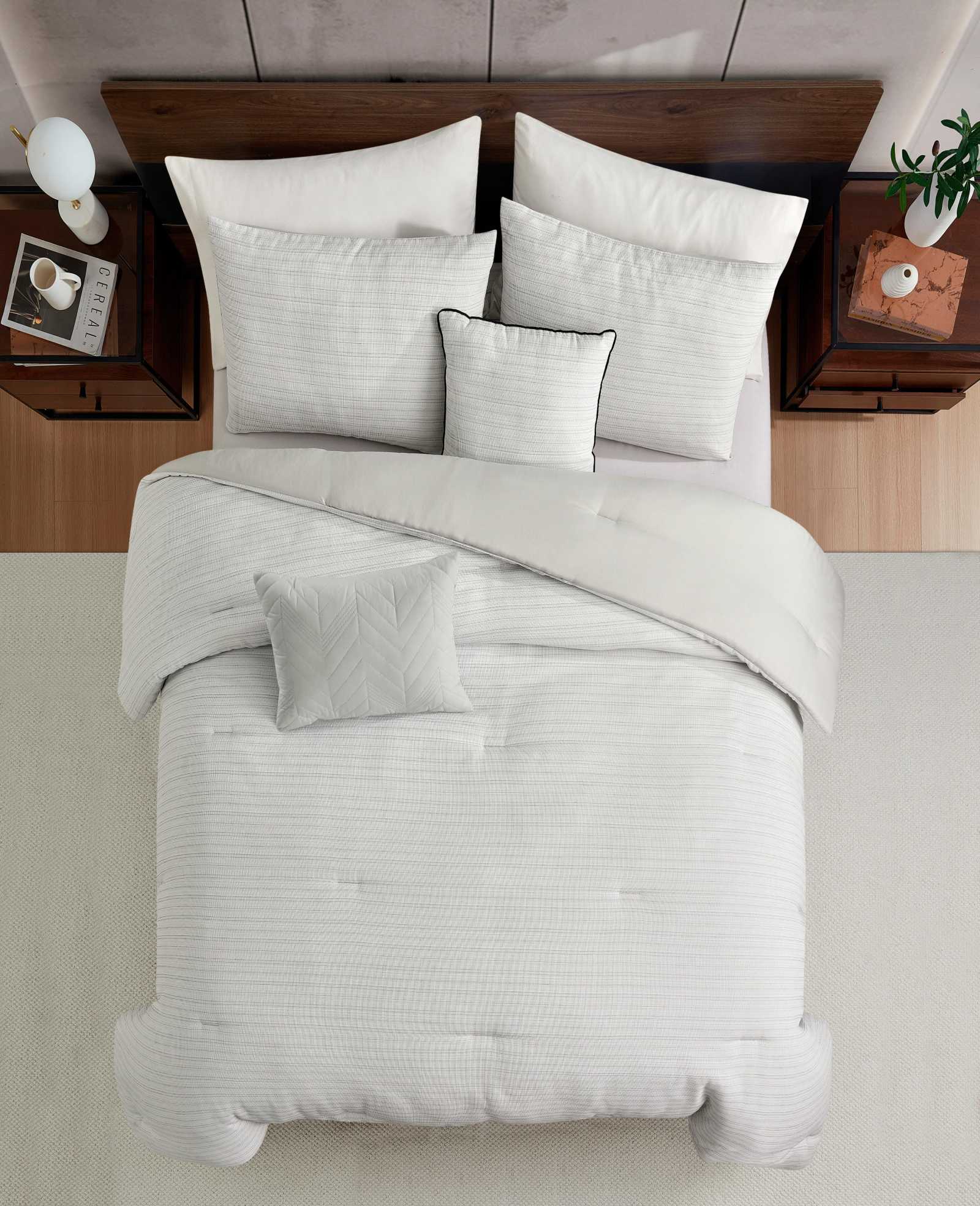 Space Dye Grid Comforter Set