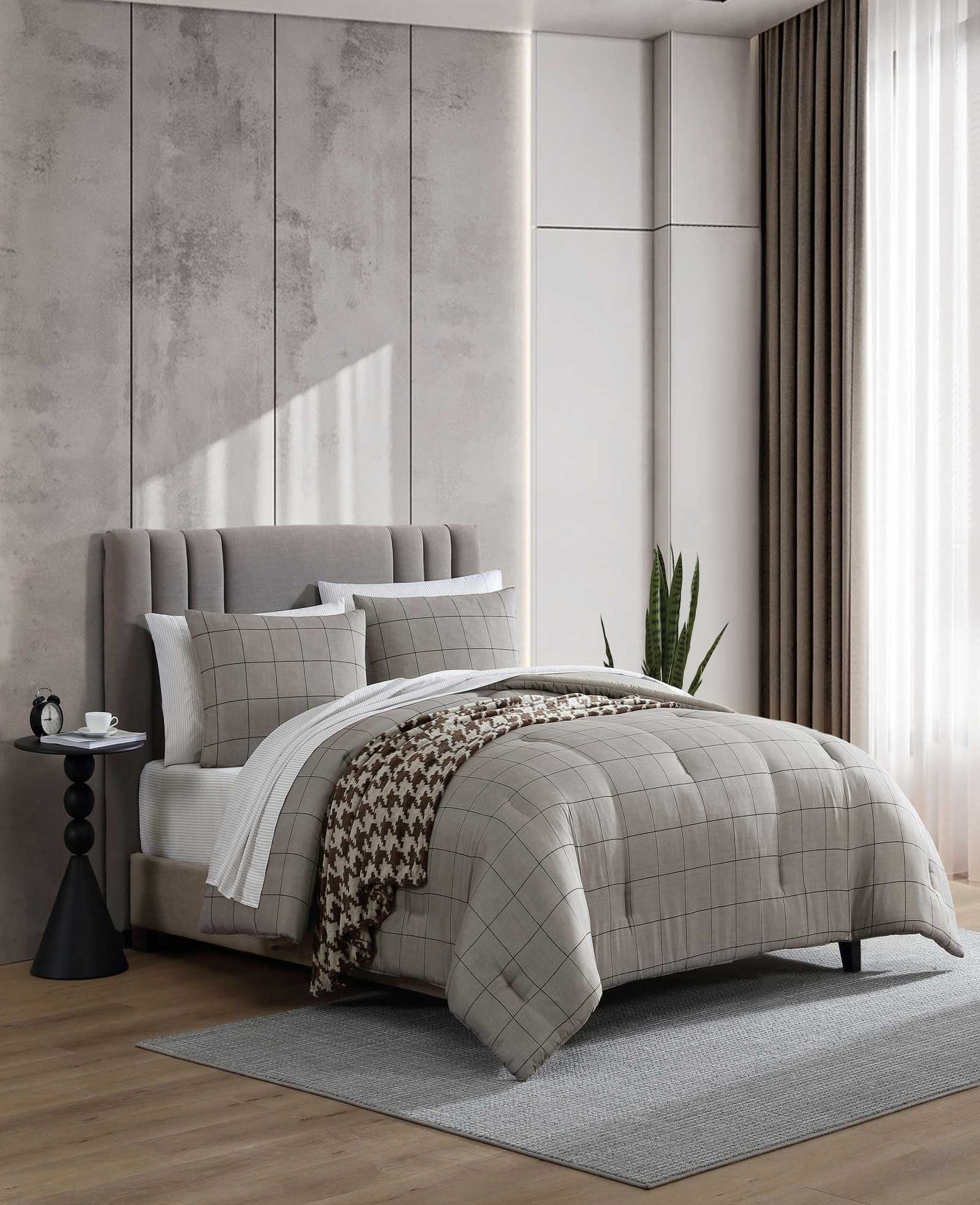 Holden Grid Comforter Set
