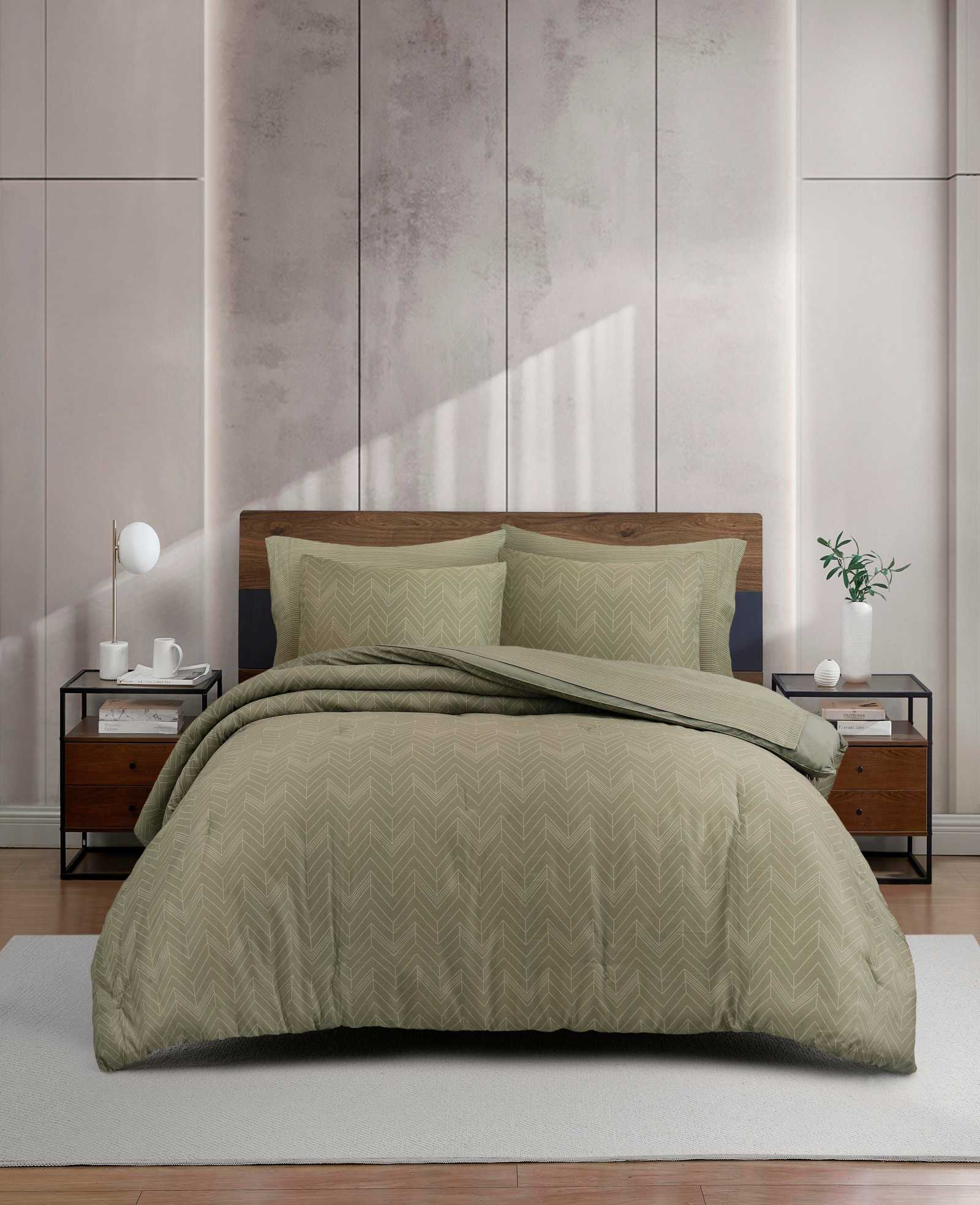 Delancey Comforter Set