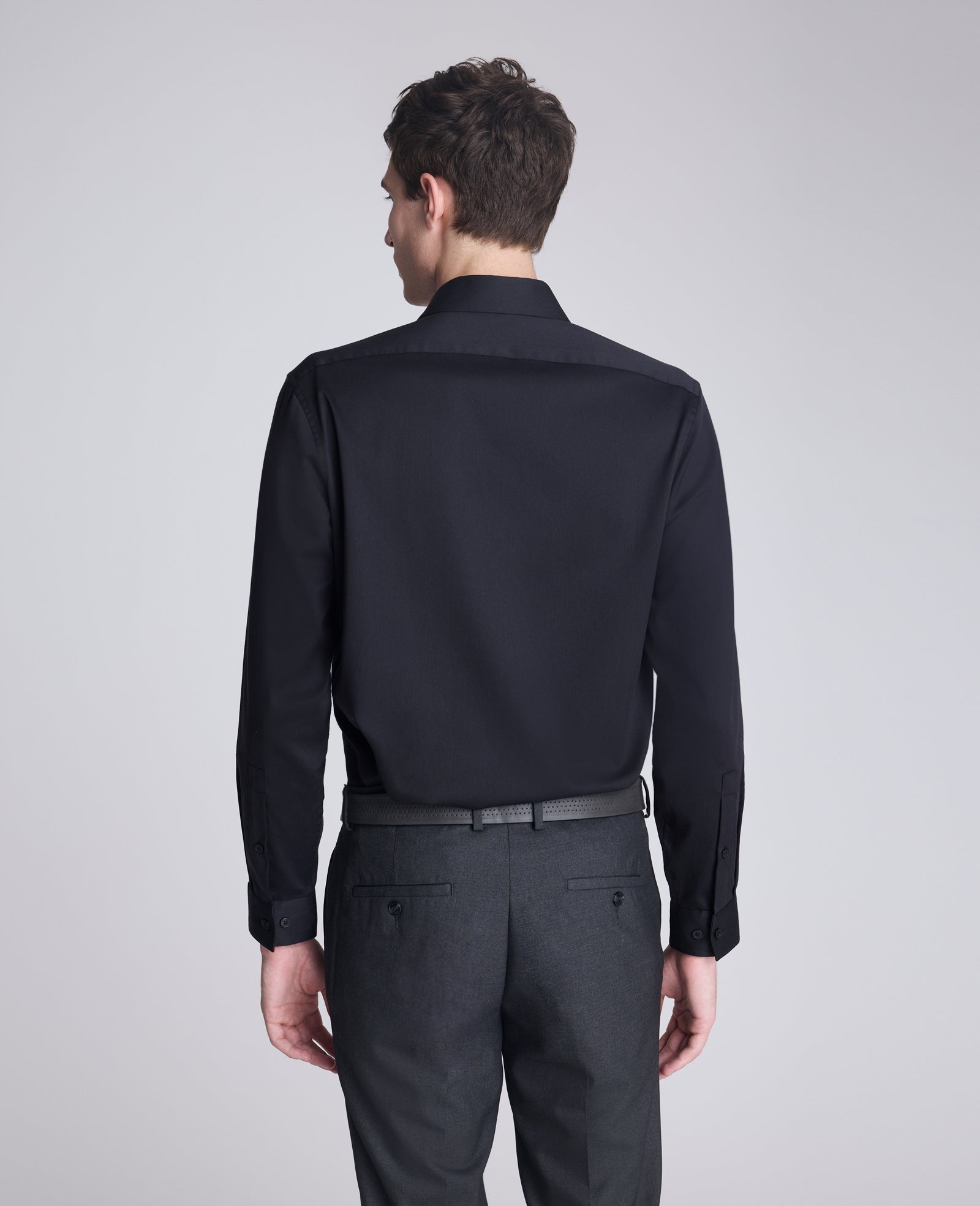 REACTION - Slim-Fit Button-Down Dress Shirt