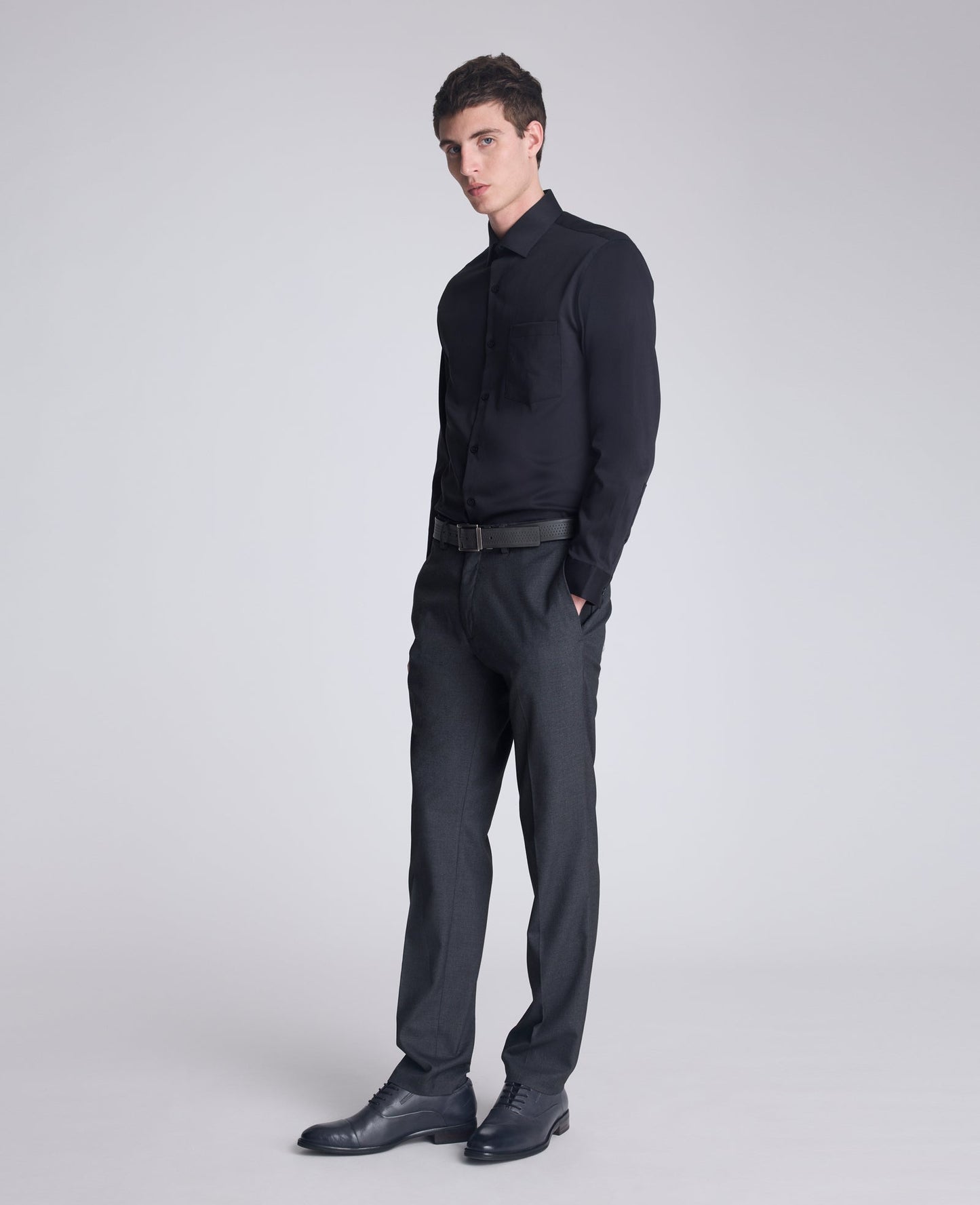 REACTION - Slim-Fit Button-Down Dress Shirt