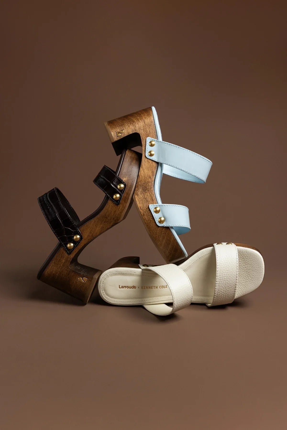 Larroudé x Kenneth Cole: Sandal Maya Patent Leather