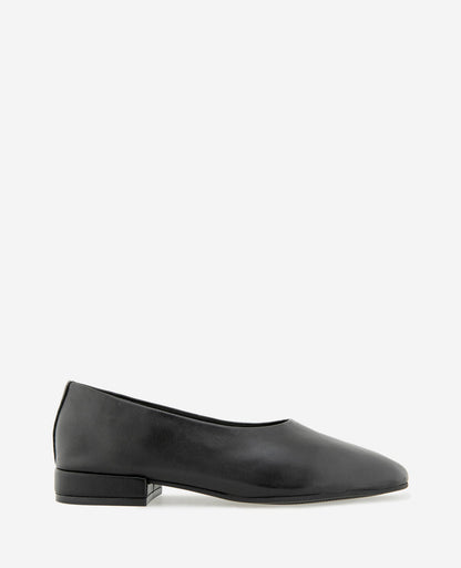 Garland Leather Flat