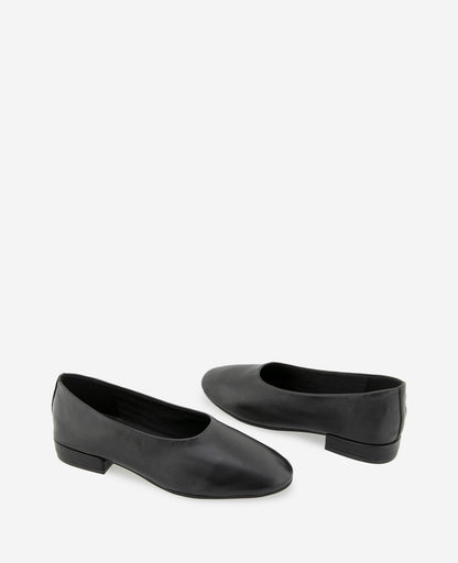 Garland Leather Flat