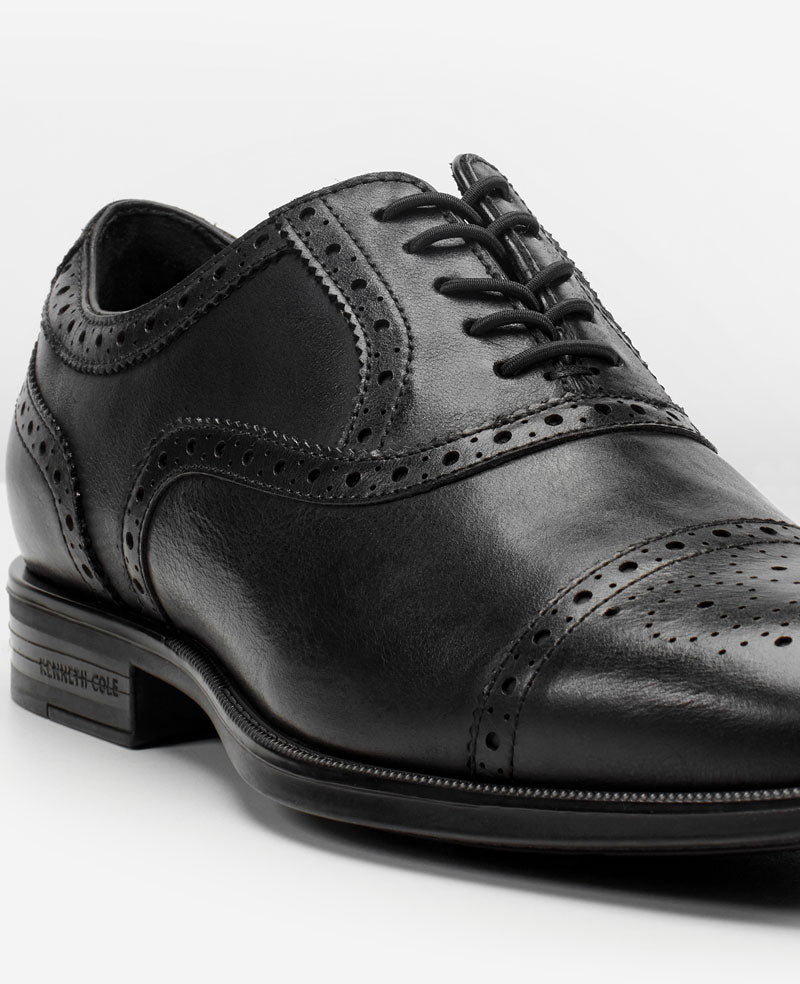 Future Pod Medallion Cap Toe Lace up