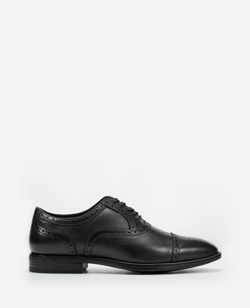 Future Pod Medallion Cap Toe Lace up
