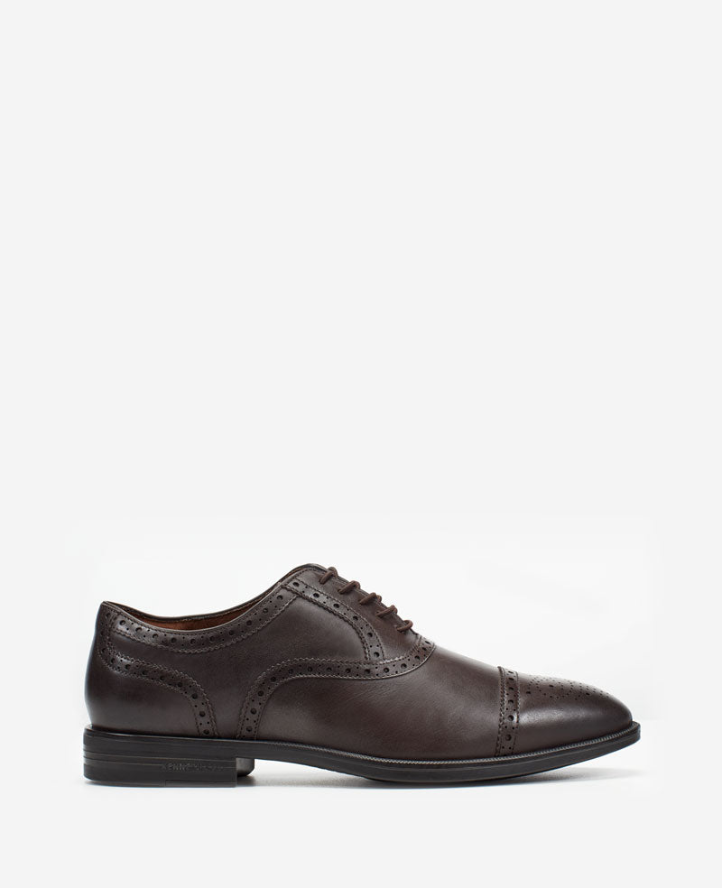 Future Pod Medallion Cap Toe Lace up