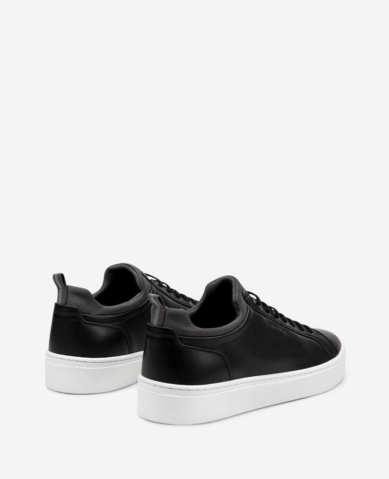 Nevel Slip On Sneaker