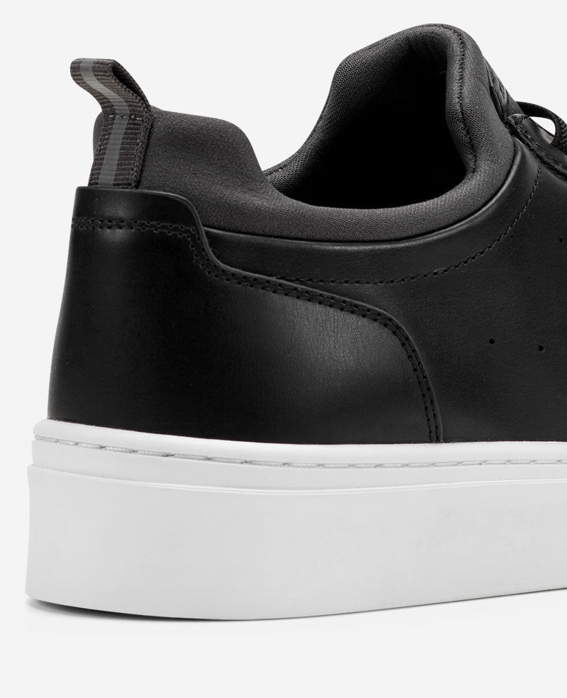 Nevel Slip On Sneaker