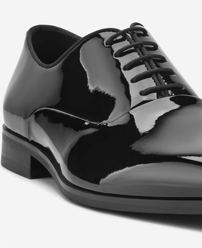 REACTION - Hadley Lace Up Oxford