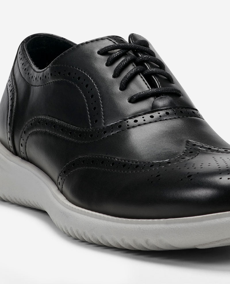 REACTION - Nio Wing Lace Up
