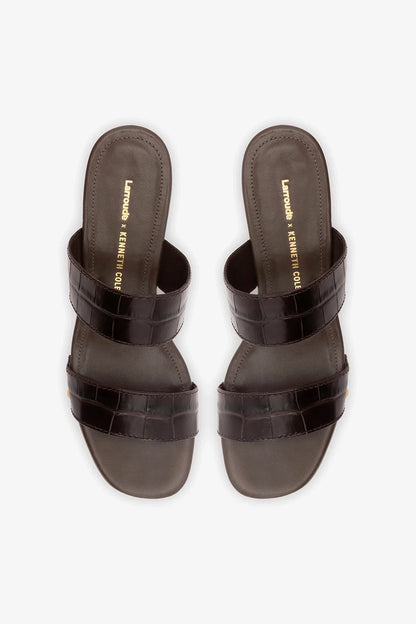 Larroudé x Kenneth Cole: Sandal Dark Oak Croco Leather