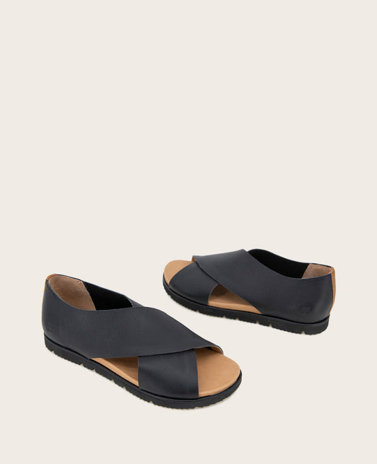 GENTLE SOULS - Leslie X Band Leather Tread Sole Sandal