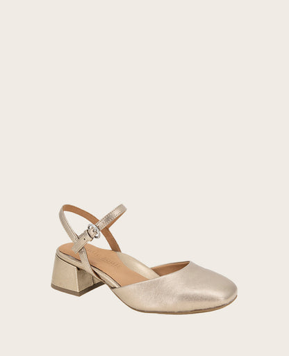 GENTLE SOULS - Lucinda Metallic Closed Toe Strap Sandal