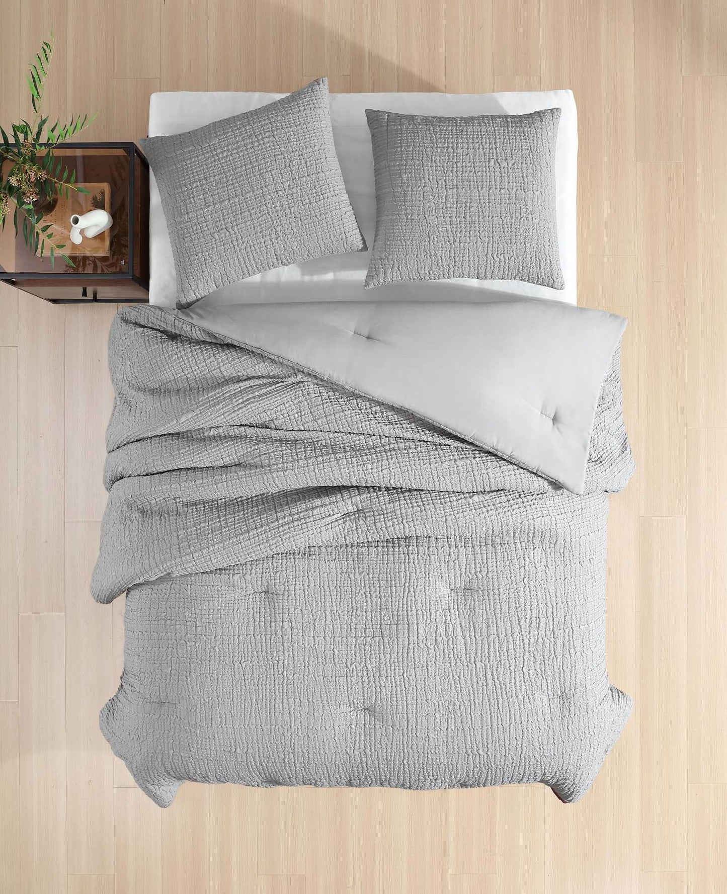 Serenity Wavy Lines Comforter Set
