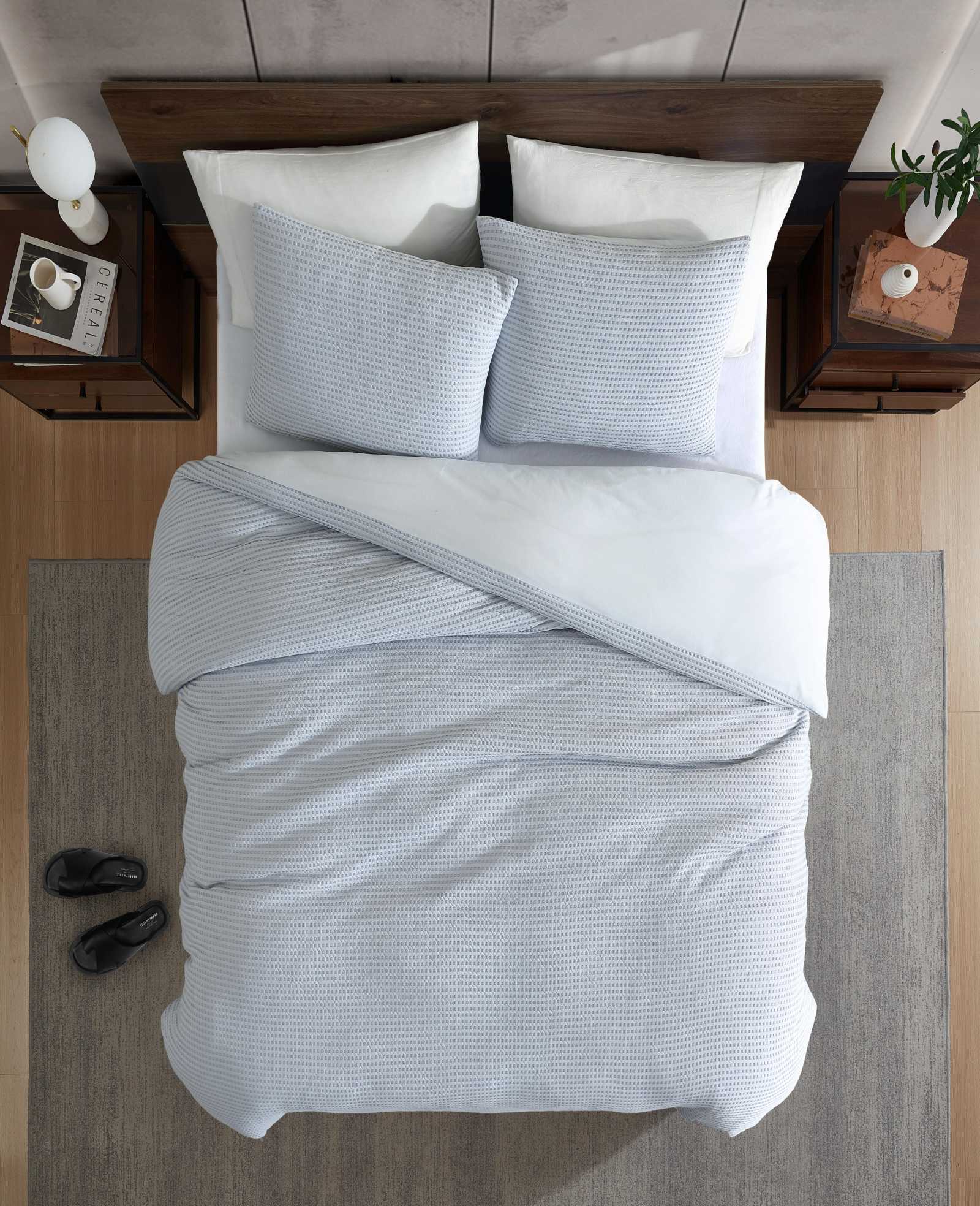 Solid Waffle Duvet Set